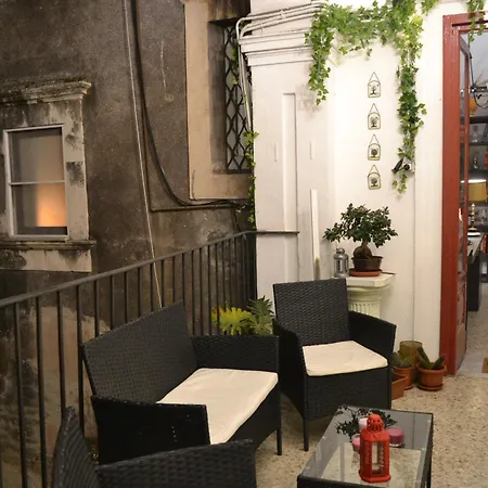 Il Teatro Διαμέρισμα